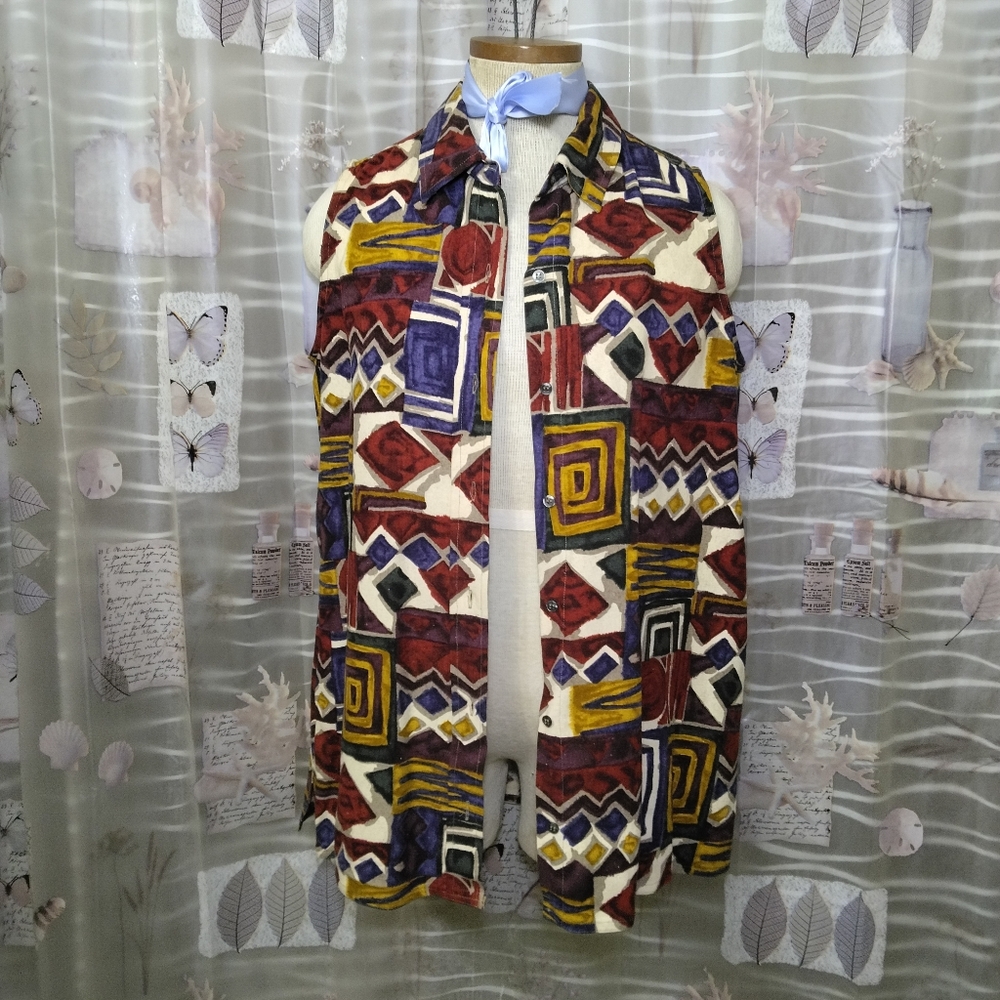 Vintage New York Studio Sleeveless Silk Button Up Top Size Medium Good Used Con